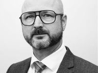 Dr. Lars Rieck